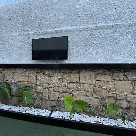 Premium Hostel Marina Paphos Exterior photo