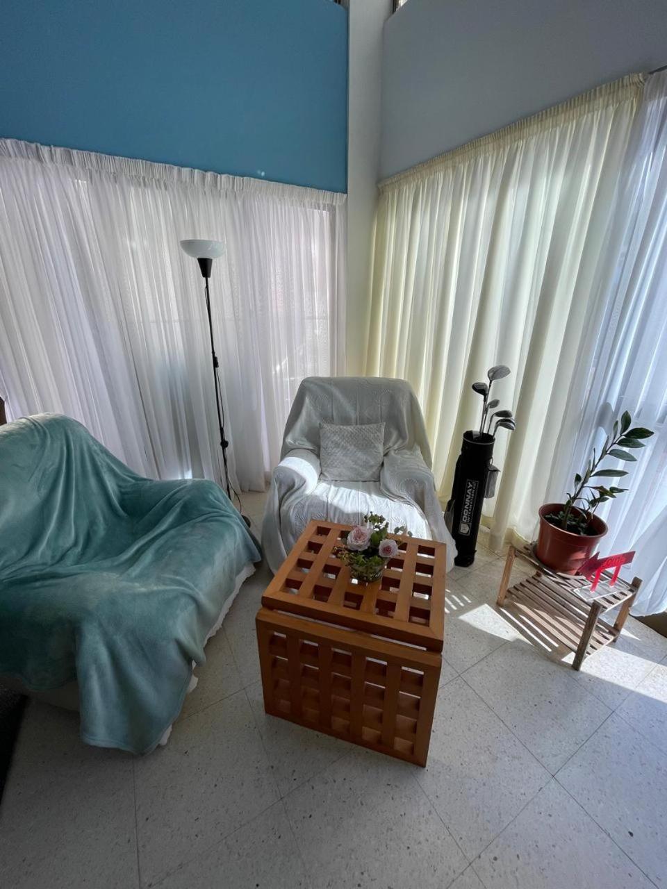 Premium Hostel Marina Paphos Exterior photo