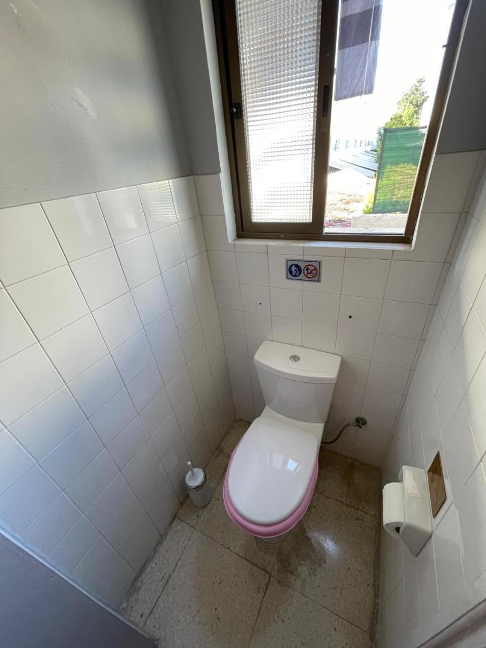 Premium Hostel Marina Paphos Exterior photo